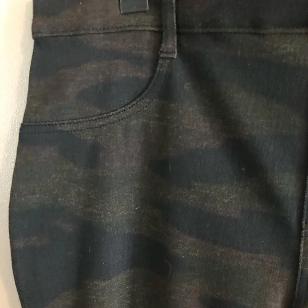 $6❤️Bundled Time and Tru Pants - Picture 4 of 9
